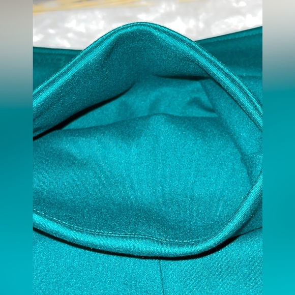 PINK VS 6” Soft Ultimate High Waist Biker Shorts In Dynasty Green Medium - Picture 12 of 12